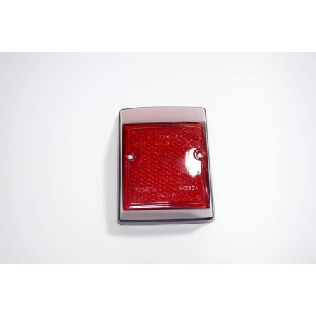 FANALE POSTERIORE VESPA PK/PKS 50
BOSATTA
(SCAF. D POS 1/3 RIP)