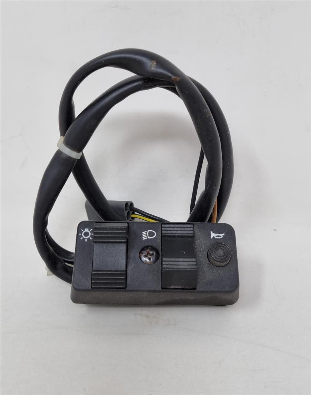 COMMUTATORE_LUCI_BOSATTA_PER_VESPA_9090R90_SS-VESPA_125125S-_VESPA_150_SUPER150_SPRINT180_RALLY COMMUTATORE_LUCI_BOSATTA_PER_VESPA_9090R90_SS-VESPA_125125S-_VESPA_150_SUPER150_SPRINT180_RALLY